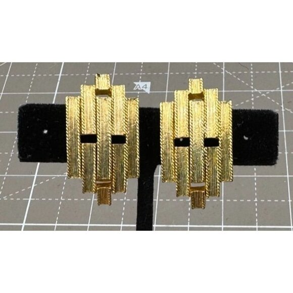 Vintage Orena Paris Geometric Gold-Toned Clip-On Earrings - Picture 1 of 4